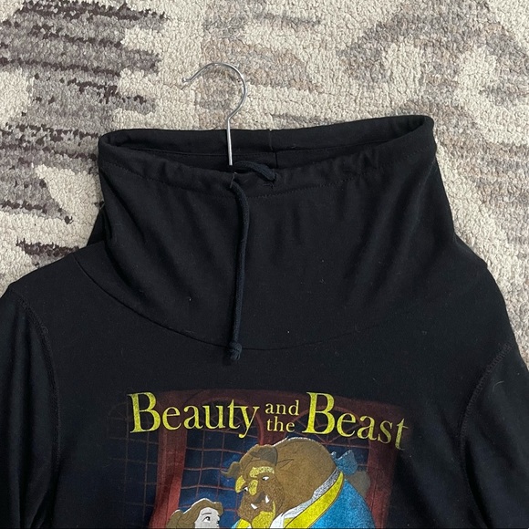 Beaty and the beast Disney pull over shirt - Picture 4 of 6